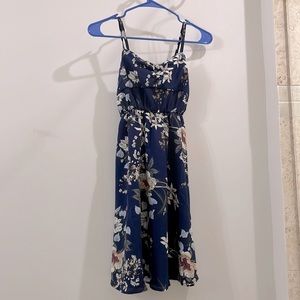 dress for 7-year-old girl. Beautiful design & rich blue color.